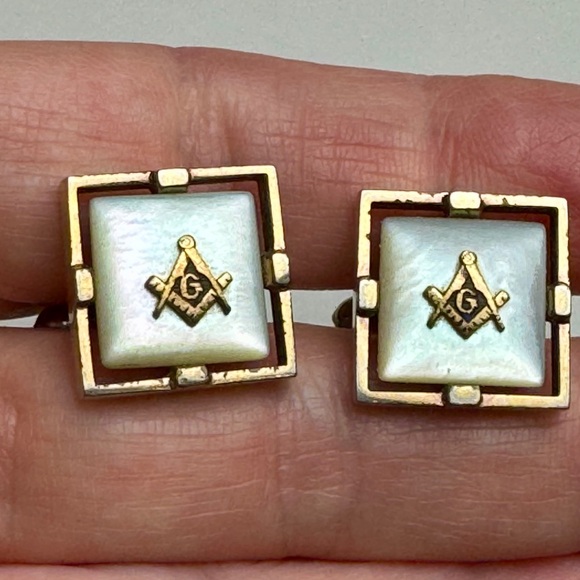 Vintage Gold Plates Mother of Pearl Freemason Masonic Cuff Links - Picture 5 of 6